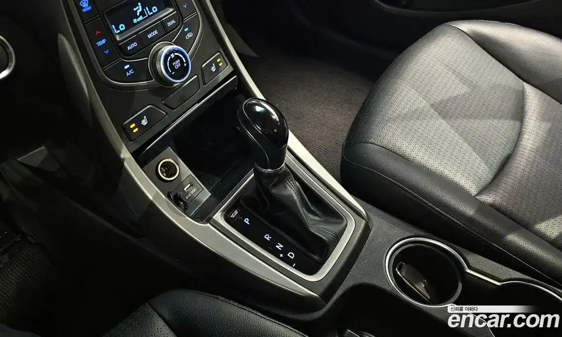 Hyundai Avante 2014 1.6 автомат (гидро), фото 12
