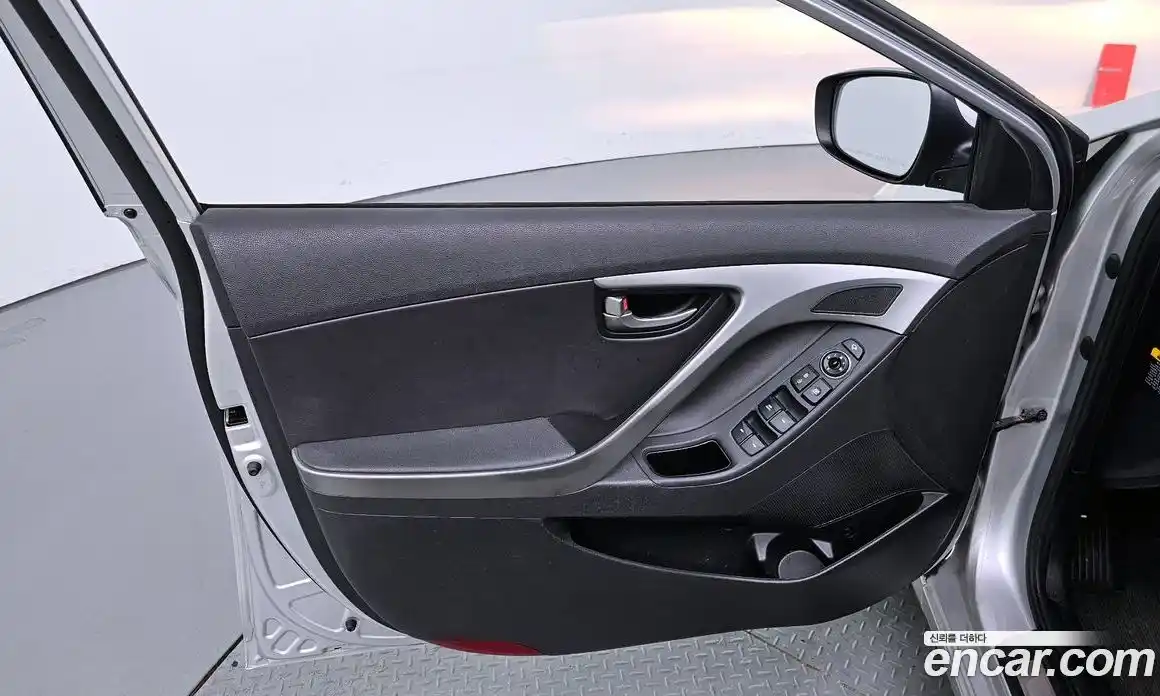 Hyundai Avante 2014 1.6 автомат (гидро), фото 14