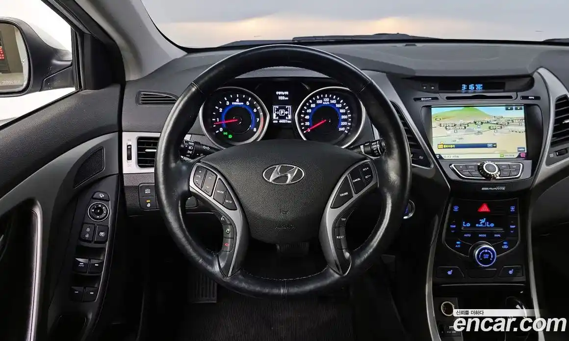 Hyundai Avante 2014 1.6 автомат (гидро), фото 21