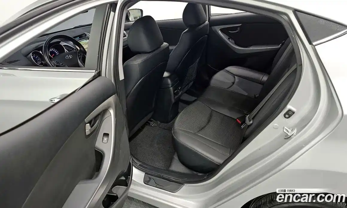 Hyundai Avante 2014 1.6 автомат (гидро), фото 24