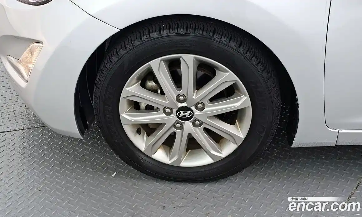 Hyundai Avante 2014 1.6 автомат (гидро), фото 5