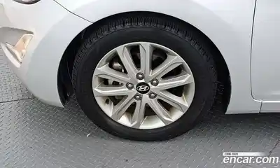 Hyundai Avante 2014 1.6 автомат (гидро), миниатюра 5