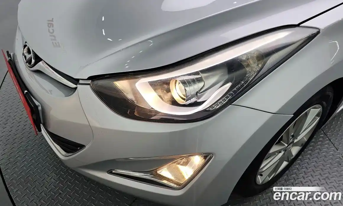 Hyundai Avante 2014 1.6 автомат (гидро), фото 8
