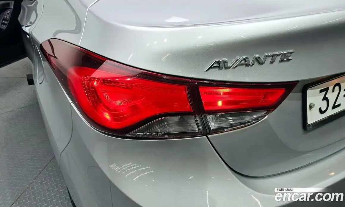 Hyundai Avante 2014 1.6 автомат (гидро), фото 9