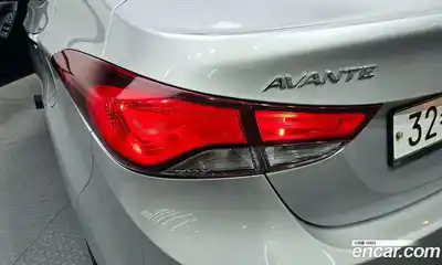 Hyundai Avante 2014 1.6 автомат (гидро), миниатюра 9
