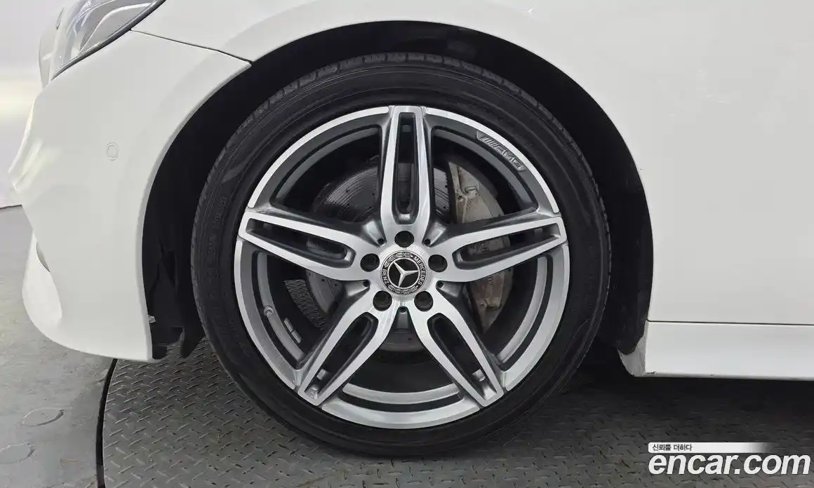Mercedes-Benz E-Class 2018 1.9 автомат (гидро), фото 5