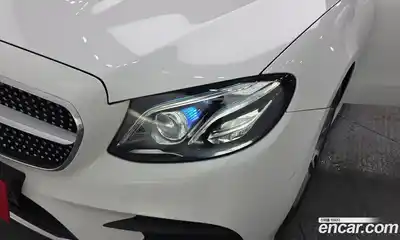 Mercedes-Benz E-Class 2018 1.9 автомат (гидро), миниатюра 8
