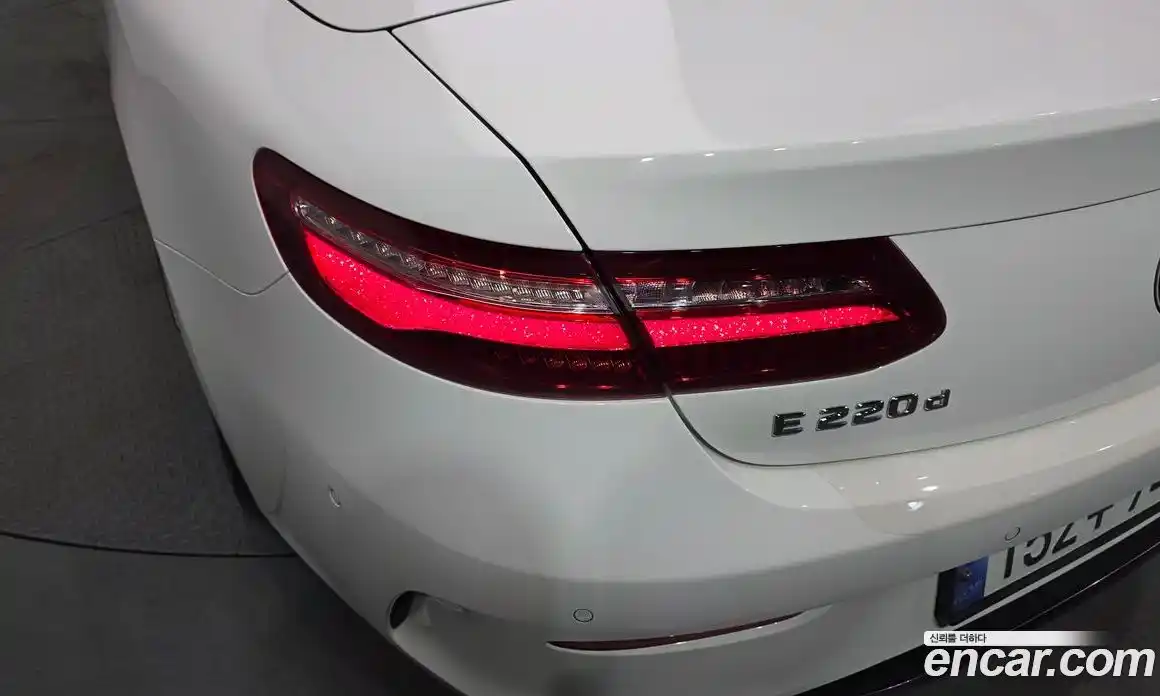 Mercedes-Benz E-Class 2018 1.9 автомат (гидро), фото 9