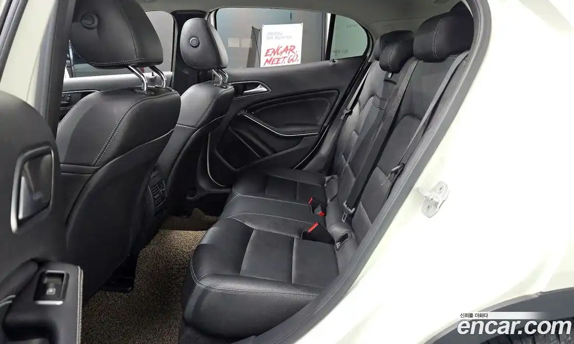 Mercedes-Benz GLA-Class 2016 2.1 гидро, фото 12 Mercedes-Benz GLA-Class 2016 2.1 гидро, фото 12