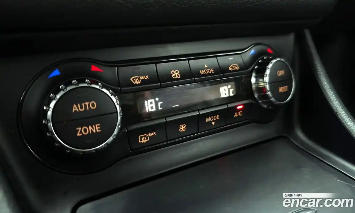 Mercedes-Benz GLA-Class 2016 2.1 гидро, фото 18 Mercedes-Benz GLA-Class 2016 2.1 гидро, фото 18