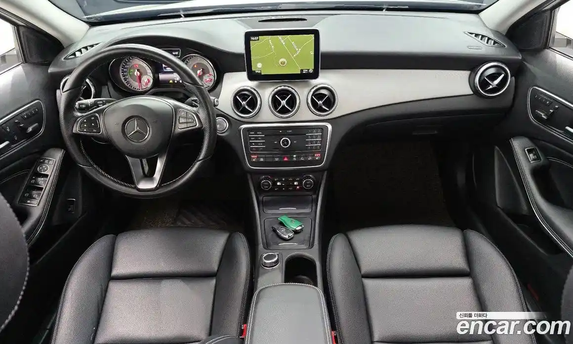 Mercedes-Benz GLA-Class 2016 2.1 гидро, фото 7 Mercedes-Benz GLA-Class 2016 2.1 гидро, фото 7