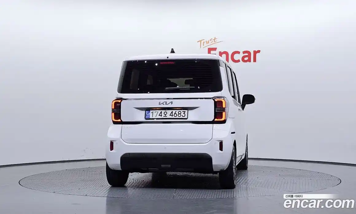 Kia Ray 2022 1.0 автомат (гидро), фото 4