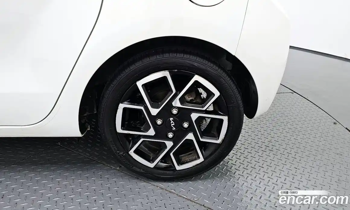 Kia Ray 2022 1.0 автомат (гидро), фото 7