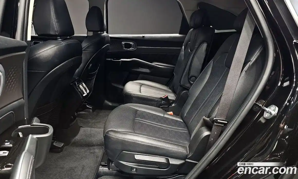 Kia Sorento 2024 2.5 автомат (гидро), фото 16