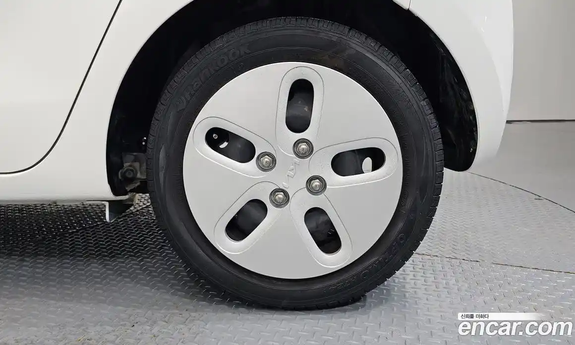 Kia Ray 2022 1.0 автомат (гидро), фото 7