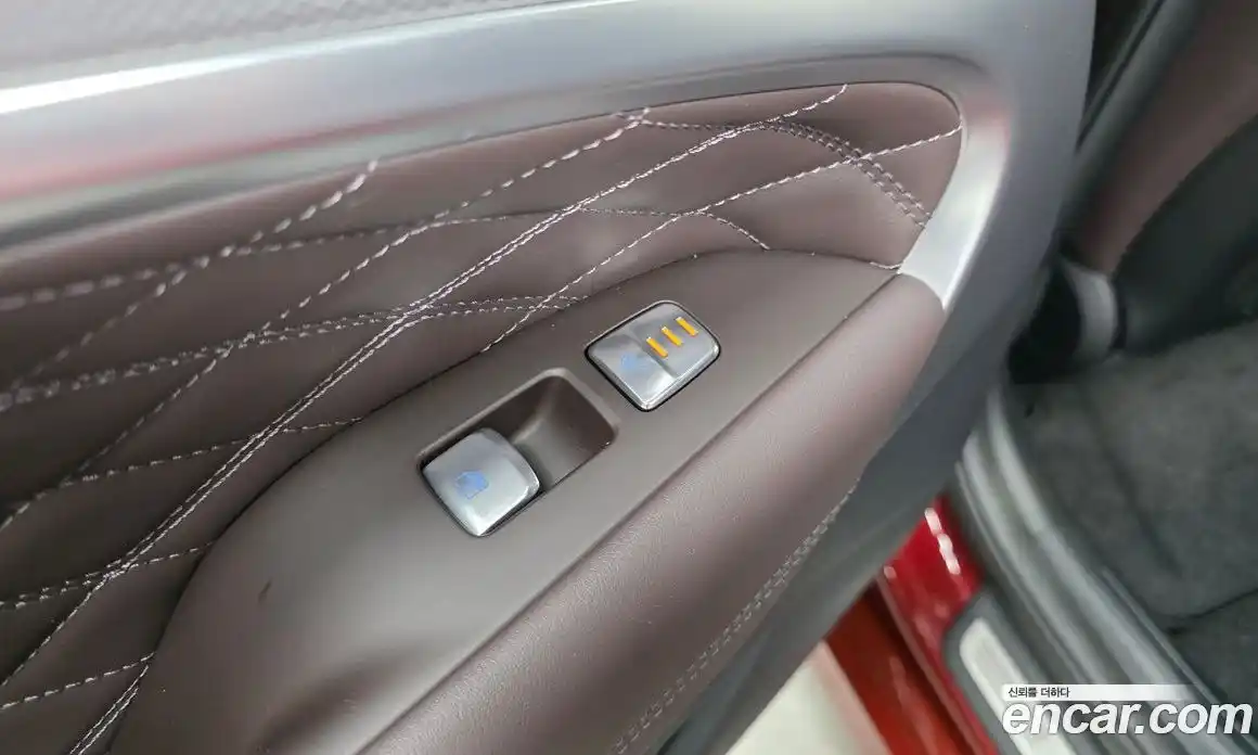 Genesis G70 2024 2.5 автомат (гидро), фото 27