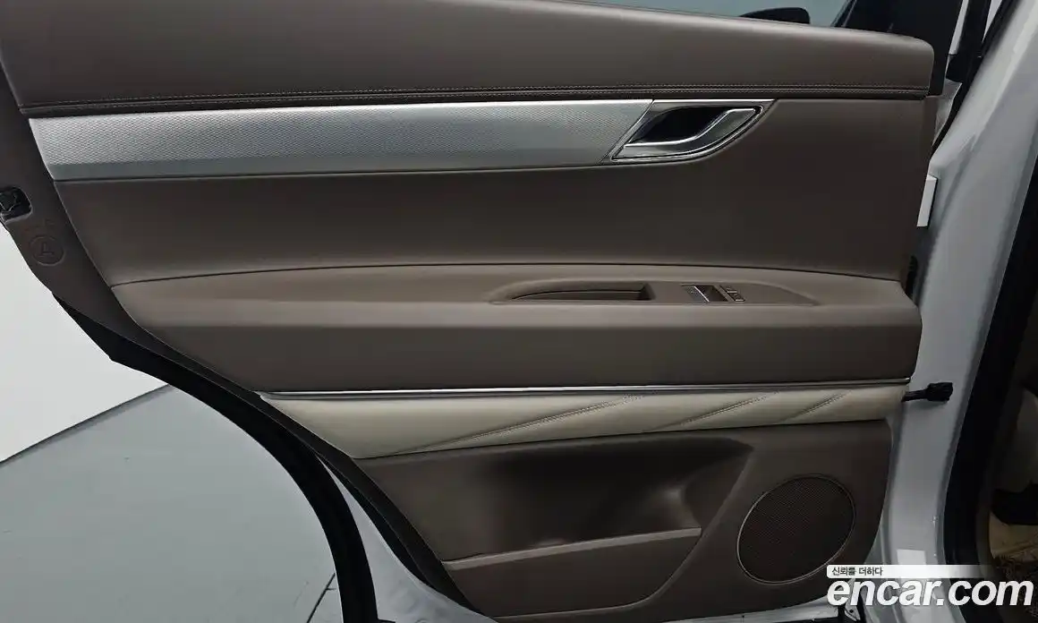 Genesis GV80 2023 2.5 автомат (гидро), фото 15