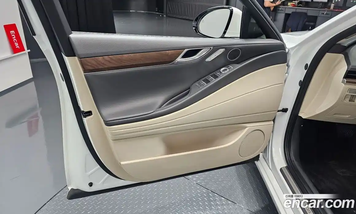 Genesis G80 2023 2.5 автомат (гидро), фото 13