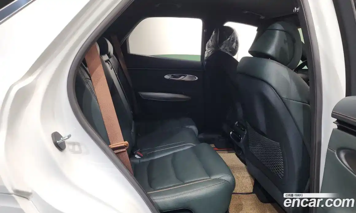 Genesis GV70 2021 2.5 автомат (гидро), фото 16