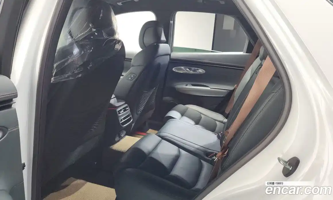 Genesis GV70 2021 2.5 автомат (гидро), фото 23