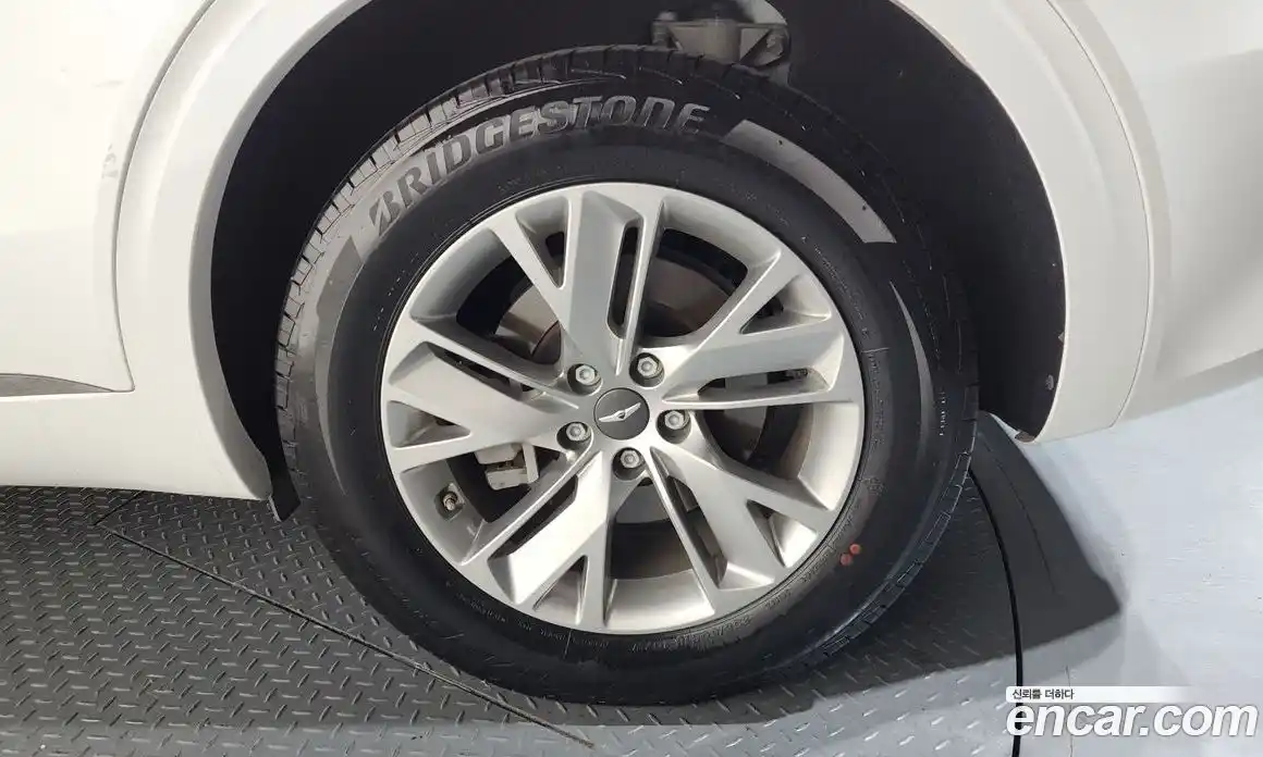 Genesis GV70 2021 2.5 автомат (гидро), фото 6