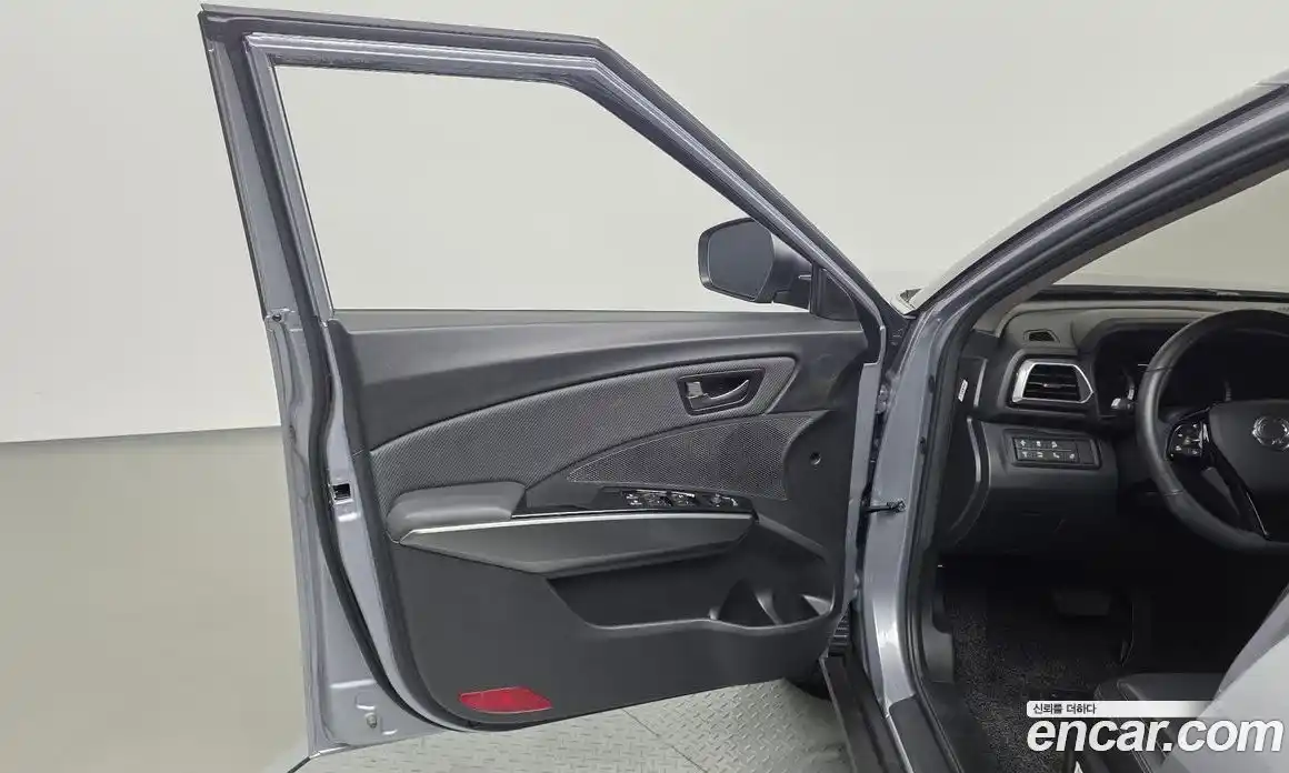 SsangYong TIBOLI 2024 1.6 автомат (гидро), фото 14