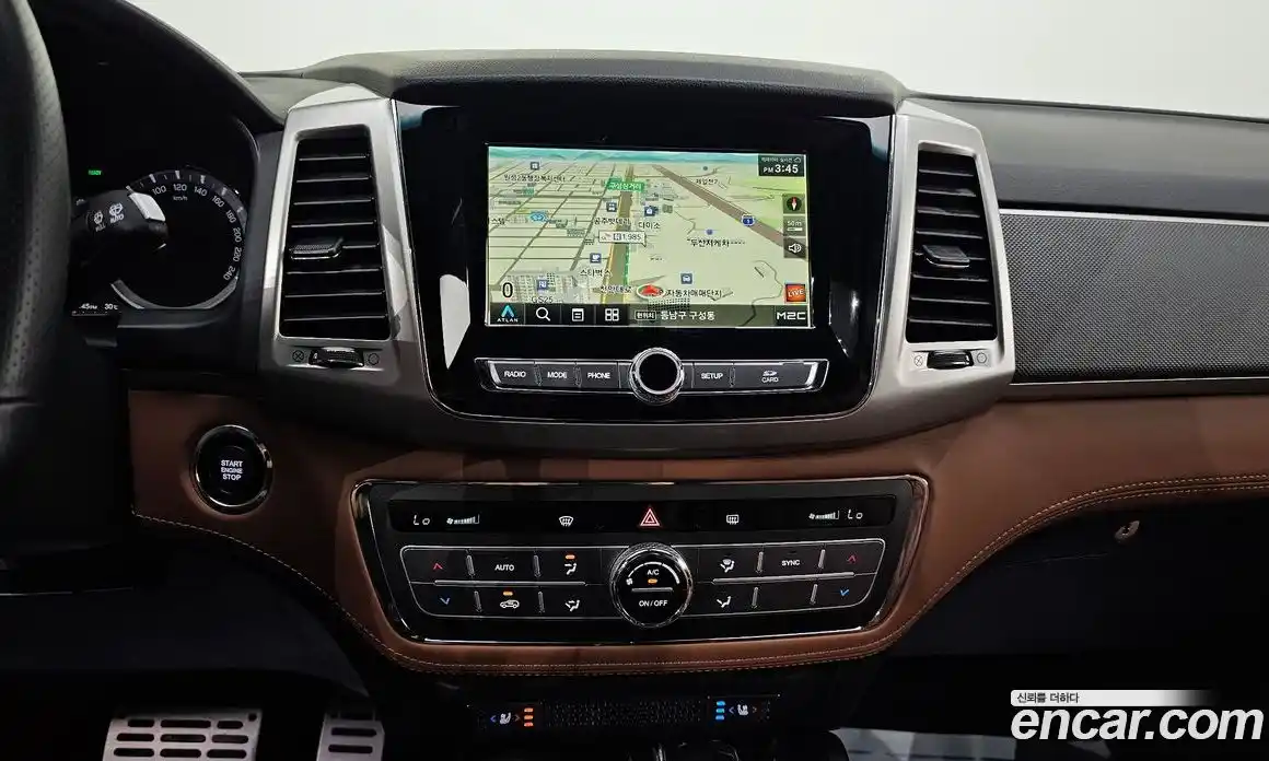 SsangYong Rexton 2018 2.2 автомат (гидро), фото 16