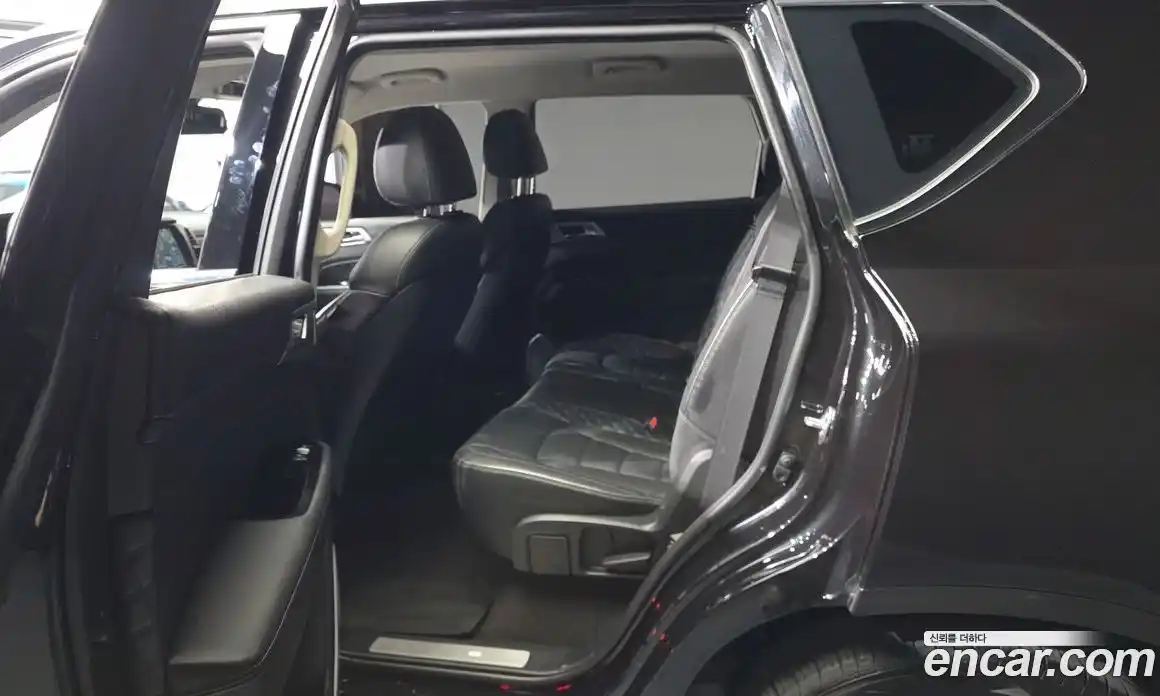 SsangYong Rexton 2023 2.2 автомат (гидро), фото 17