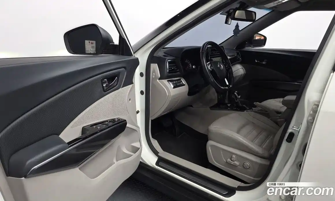 SsangYong TIBOLI 2019 1.5 автомат (гидро), фото 13