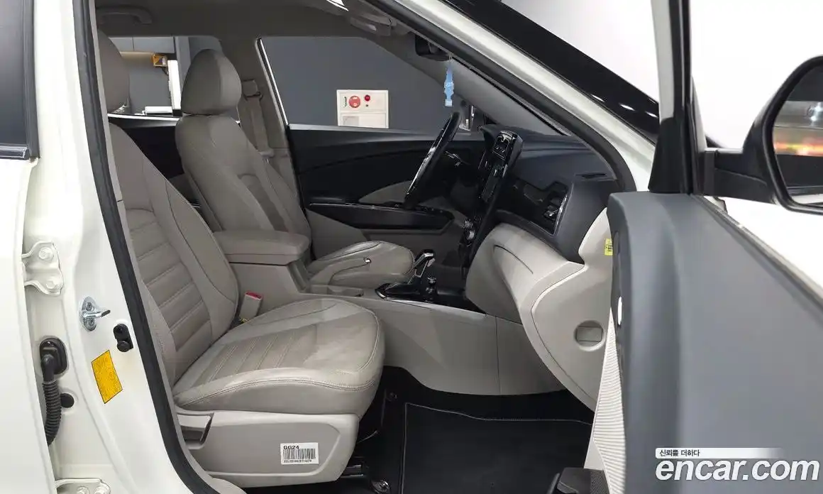 SsangYong TIBOLI 2019 1.5 автомат (гидро), фото 17