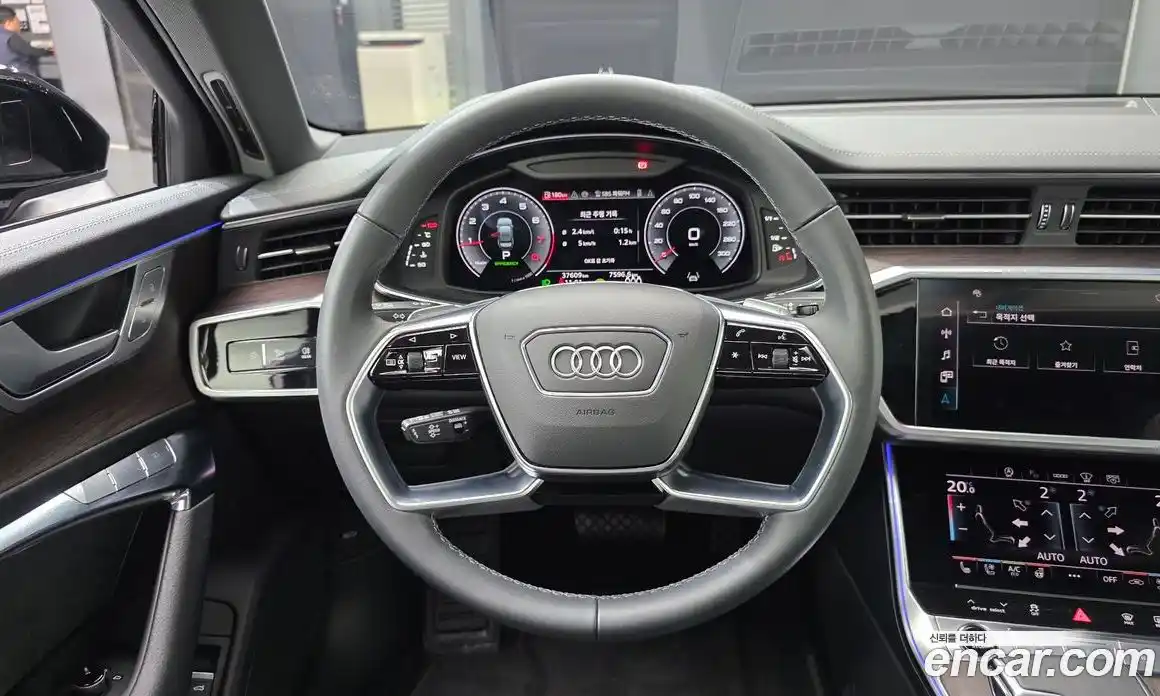 Audi A6 2024 2.0 автомат (гидро), фото 18
