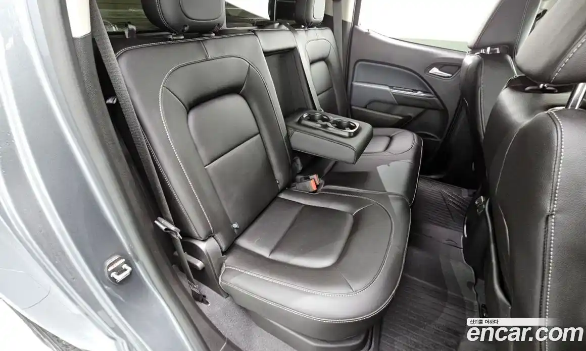 Chevrolet Colorado 2022 3.6 автомат (гидро), фото 17