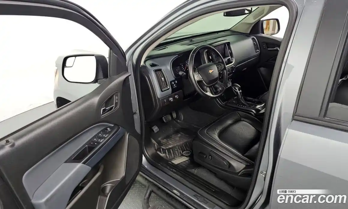 Chevrolet Colorado 2022 3.6 автомат (гидро), фото 10