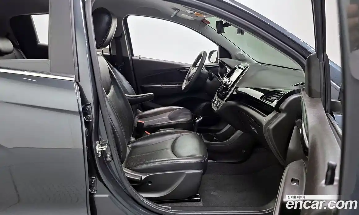 Chevrolet Spark 2018 1.0 автомат (гидро), фото 17