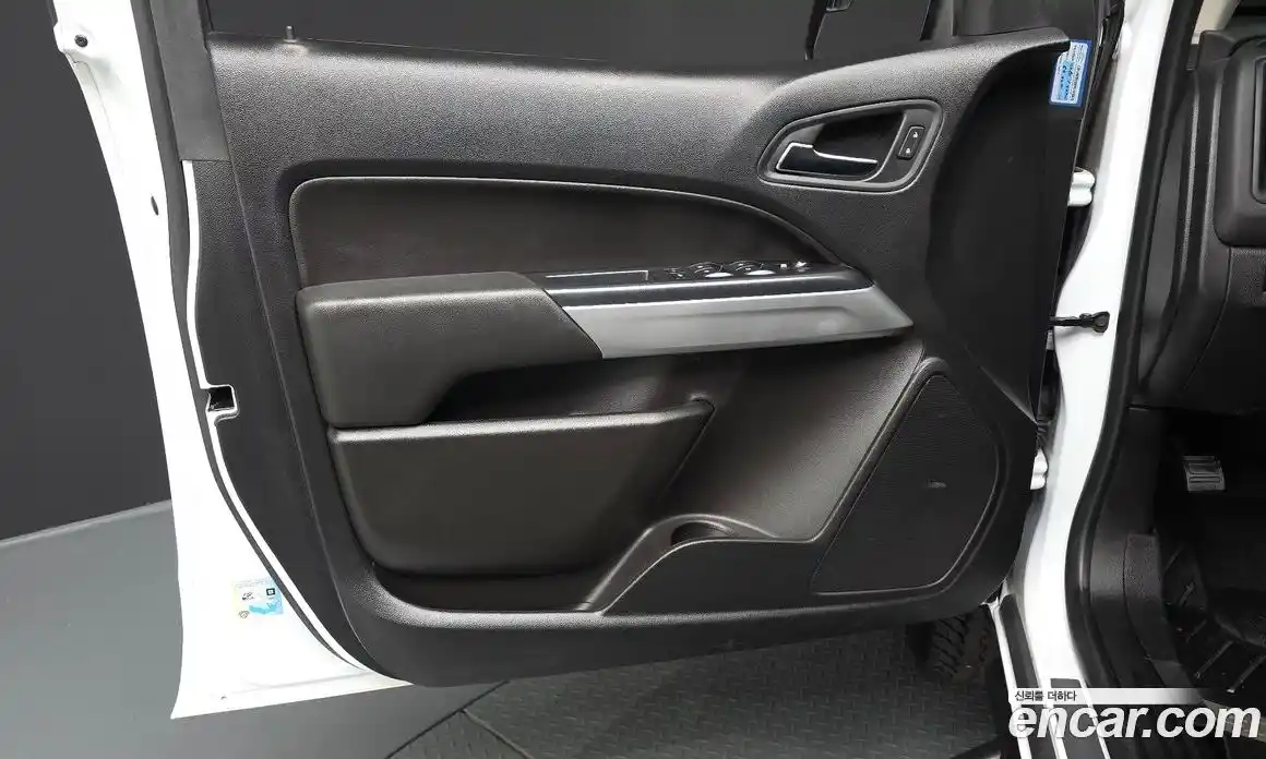 Chevrolet Colorado 2019 3.6 автомат (гидро), фото 14