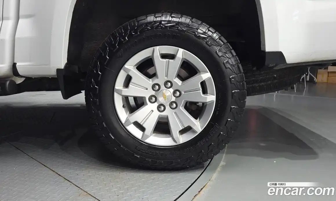 Chevrolet Colorado 2019 3.6 автомат (гидро), фото 7