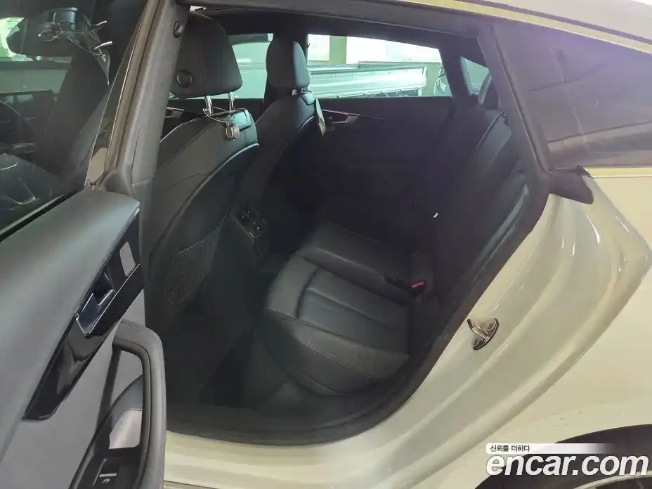 Audi A5 2021 2.0 автомат (гидро), фото 7