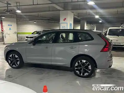 Volvo XC60 2026 2.0 автомат (гидро), миниатюра 7