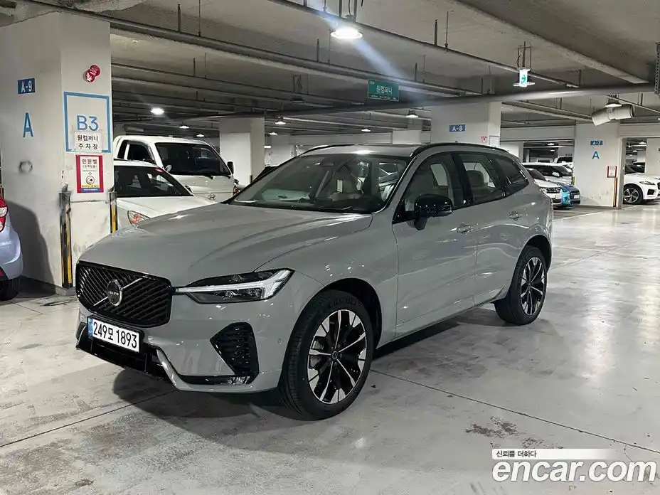 Volvo XC60 2026 2.0 автомат (гидро), фото 8