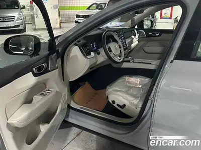 Volvo XC60 2026 2.0 автомат (гидро), миниатюра 10