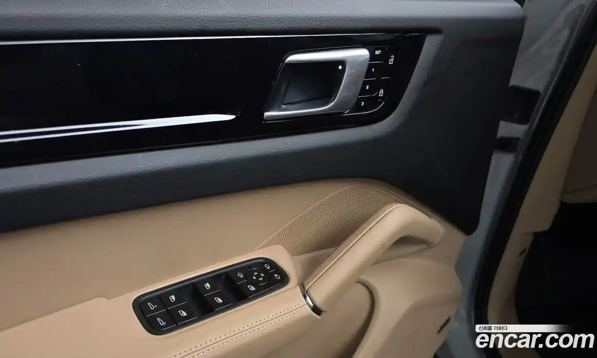 Porsche Cayenne 2021 3.0 автомат (гидро), фото 13