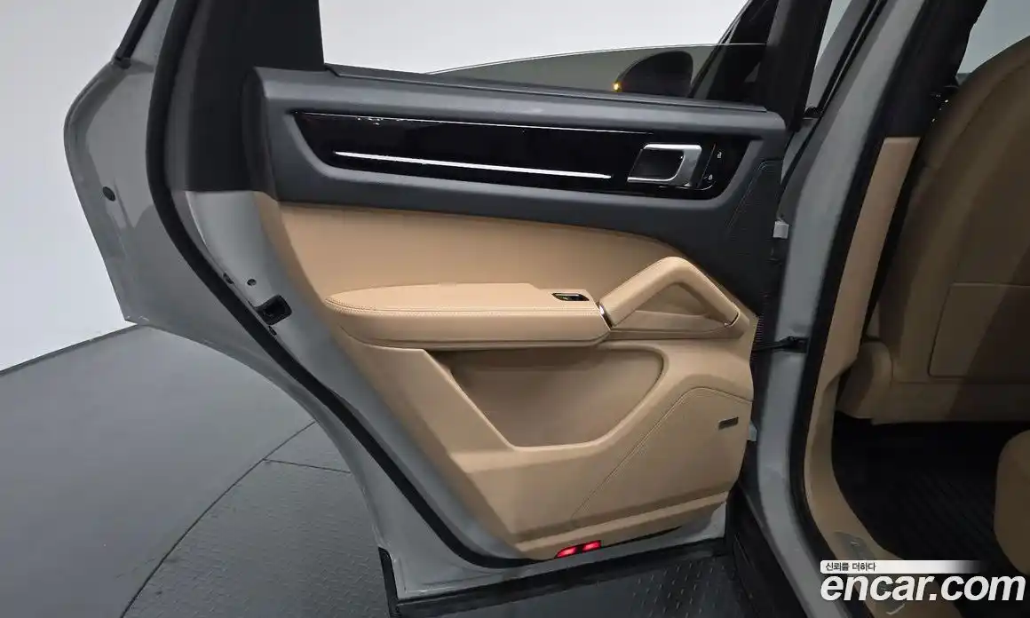 Porsche Cayenne 2021 3.0 автомат (гидро), фото 14