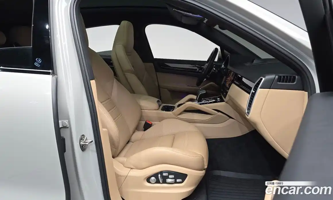 Porsche Cayenne 2021 3.0 автомат (гидро), фото 16