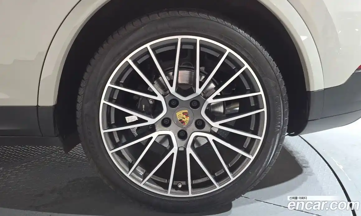 Porsche Cayenne 2021 3.0 автомат (гидро), фото 6