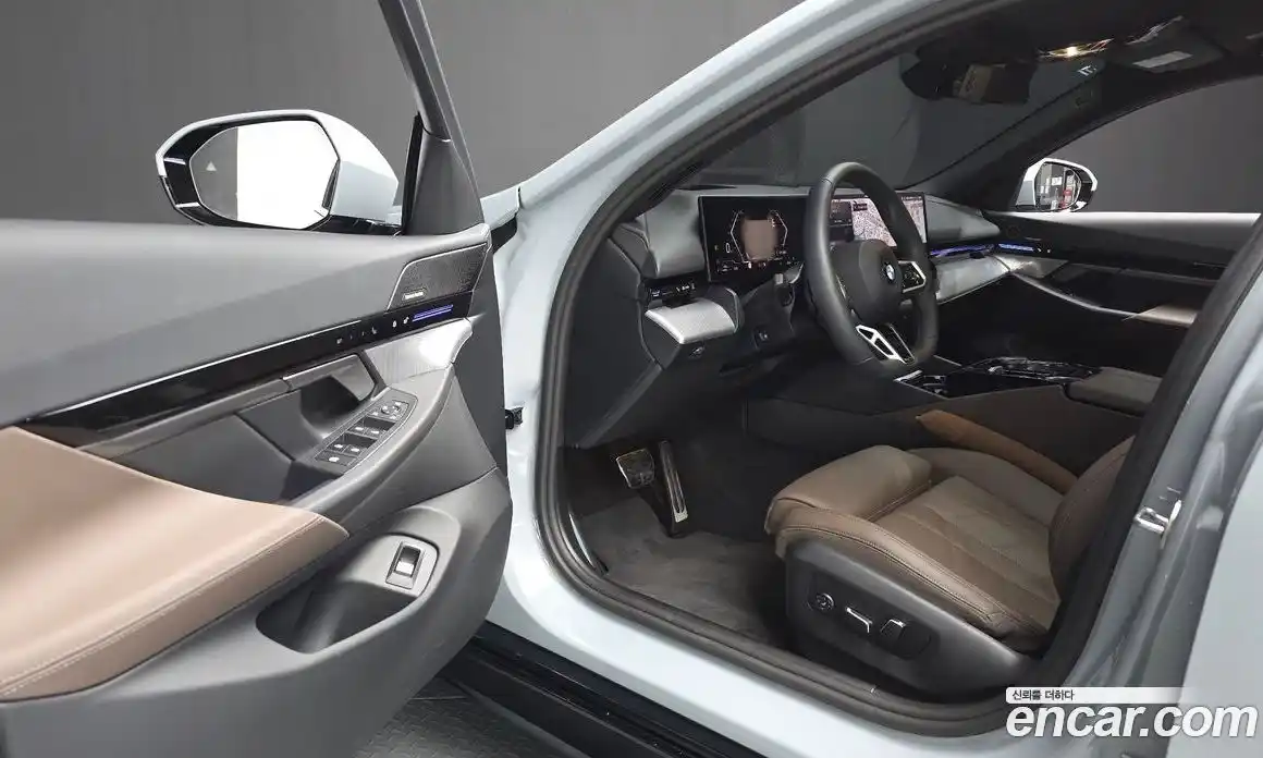 BMW 5 серия 2024 2.0 автомат (гидро), фото 13