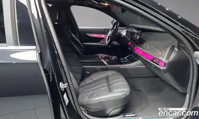 BMW i7 2024 0.3 автомат (гидро), миниатюра 11