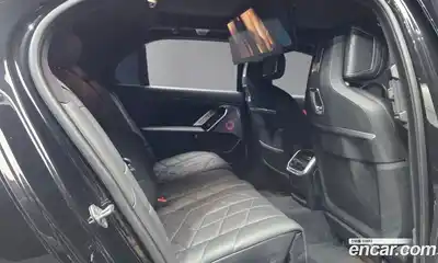 BMW i7 2024 0.3 автомат (гидро), миниатюра 12