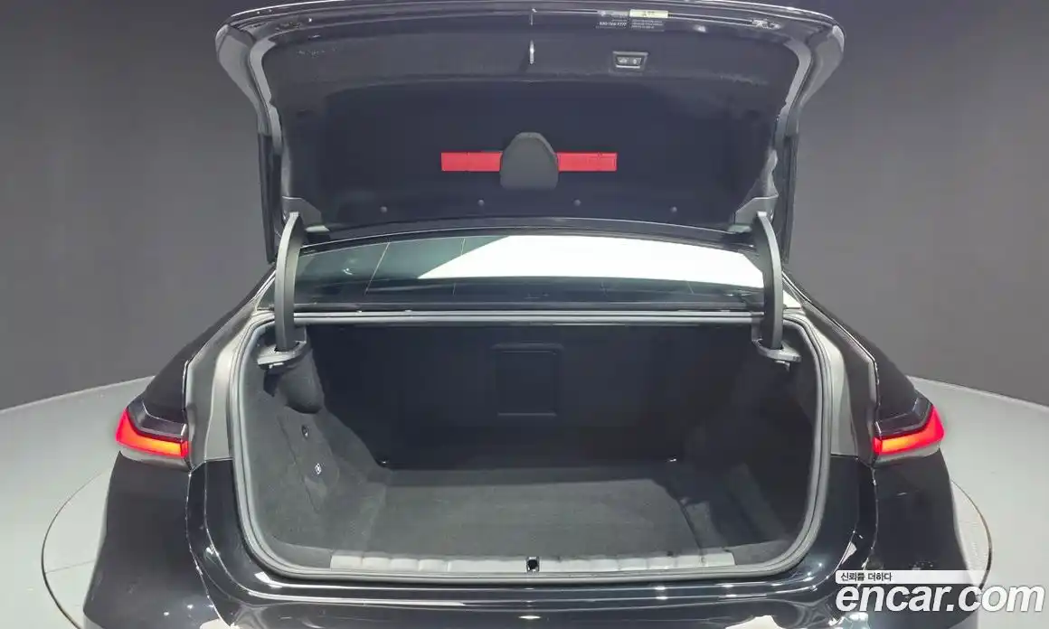 BMW i7 2024 0.3 автомат (гидро), фото 20