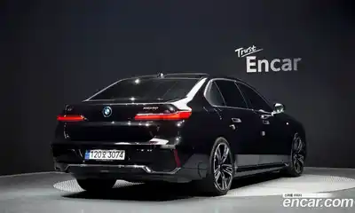 BMW i7 2024 0.3 автомат (гидро), миниатюра 2