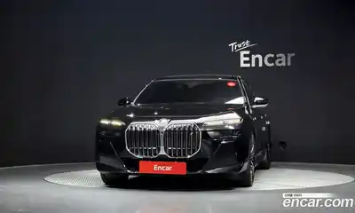 BMW i7 2024 0.3 автомат (гидро), миниатюра 3